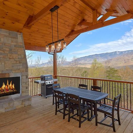 Misty Mountain Adventure Lodge جاتلينبرج المظهر الخارجي الصورة