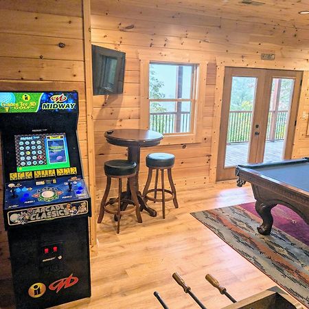 Misty Mountain Adventure Lodge جاتلينبرج المظهر الخارجي الصورة