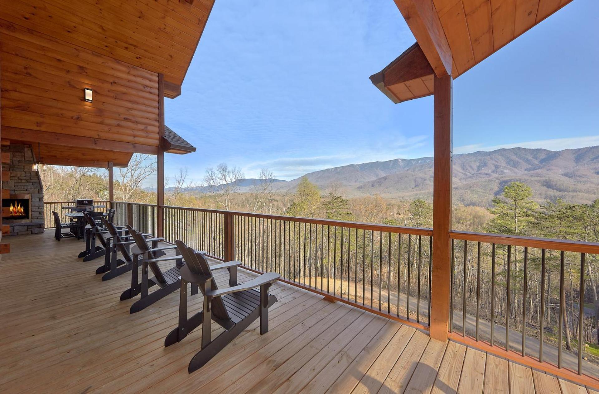 Misty Mountain Adventure Lodge جاتلينبرج المظهر الخارجي الصورة