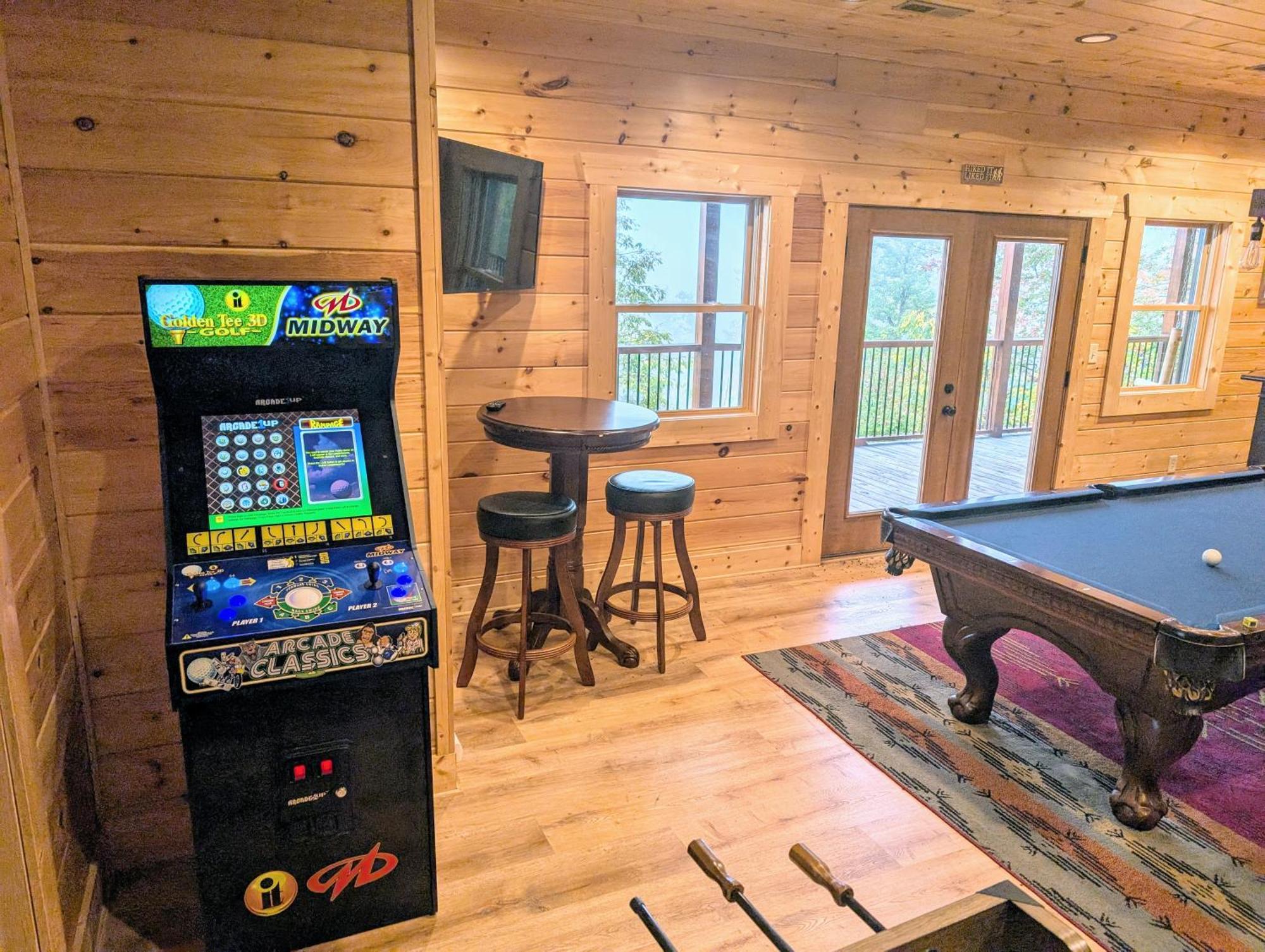 Misty Mountain Adventure Lodge جاتلينبرج المظهر الخارجي الصورة